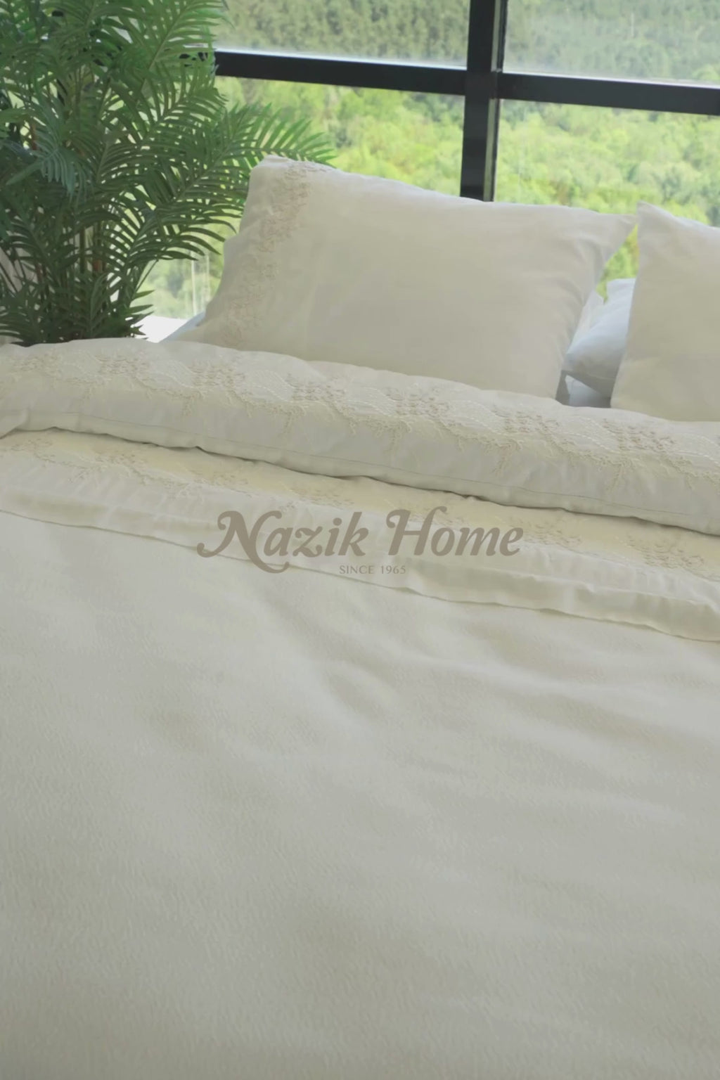 Madeira 3 Boyutlu Örgü Çiçek İşlemeli Çift Kişilik 7 Parça Nevresim + Pike Set