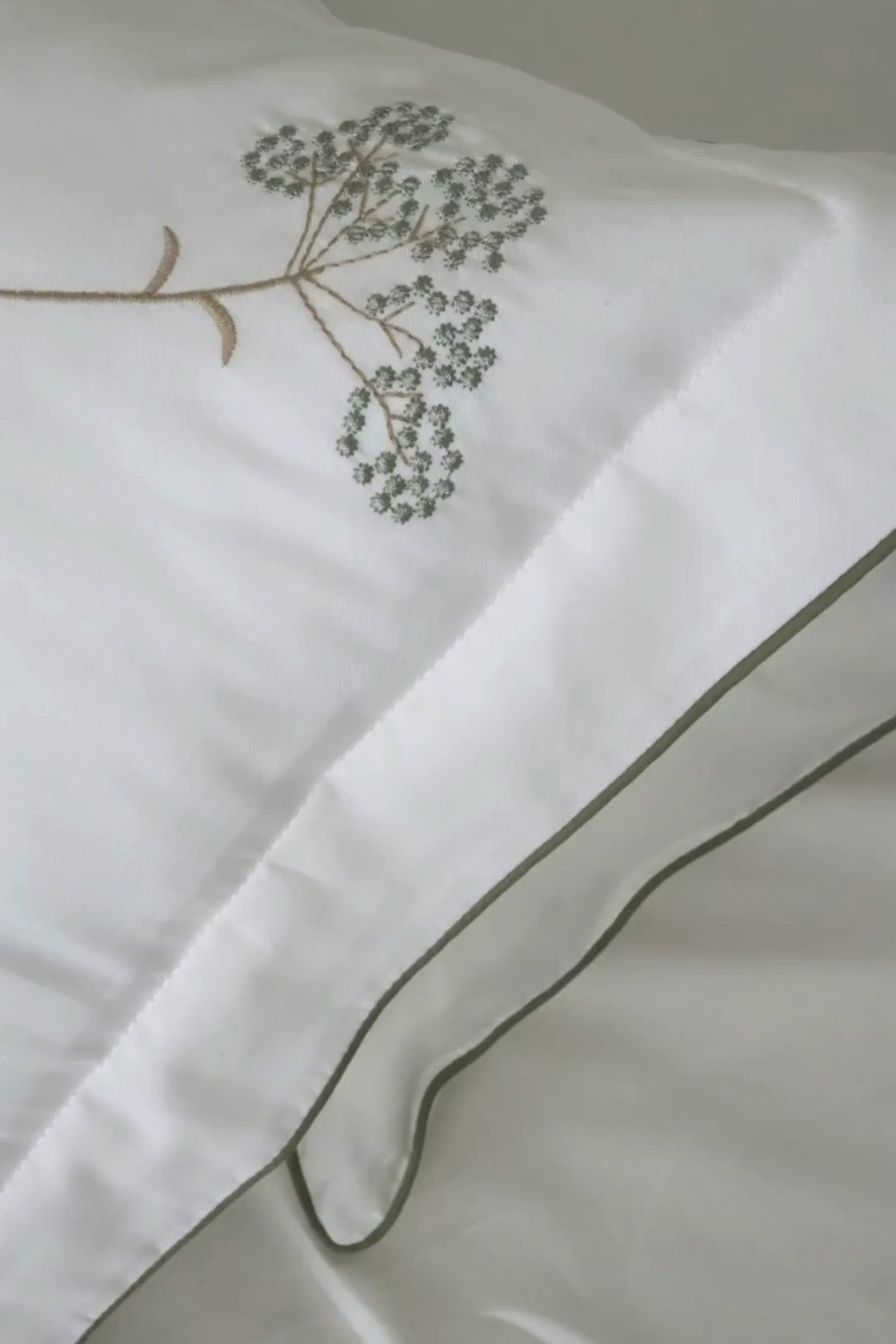 Sementa Çiçek Nakışlı Pamuk Saten Çift Kişilik 6 Parça Nevresim Takımı