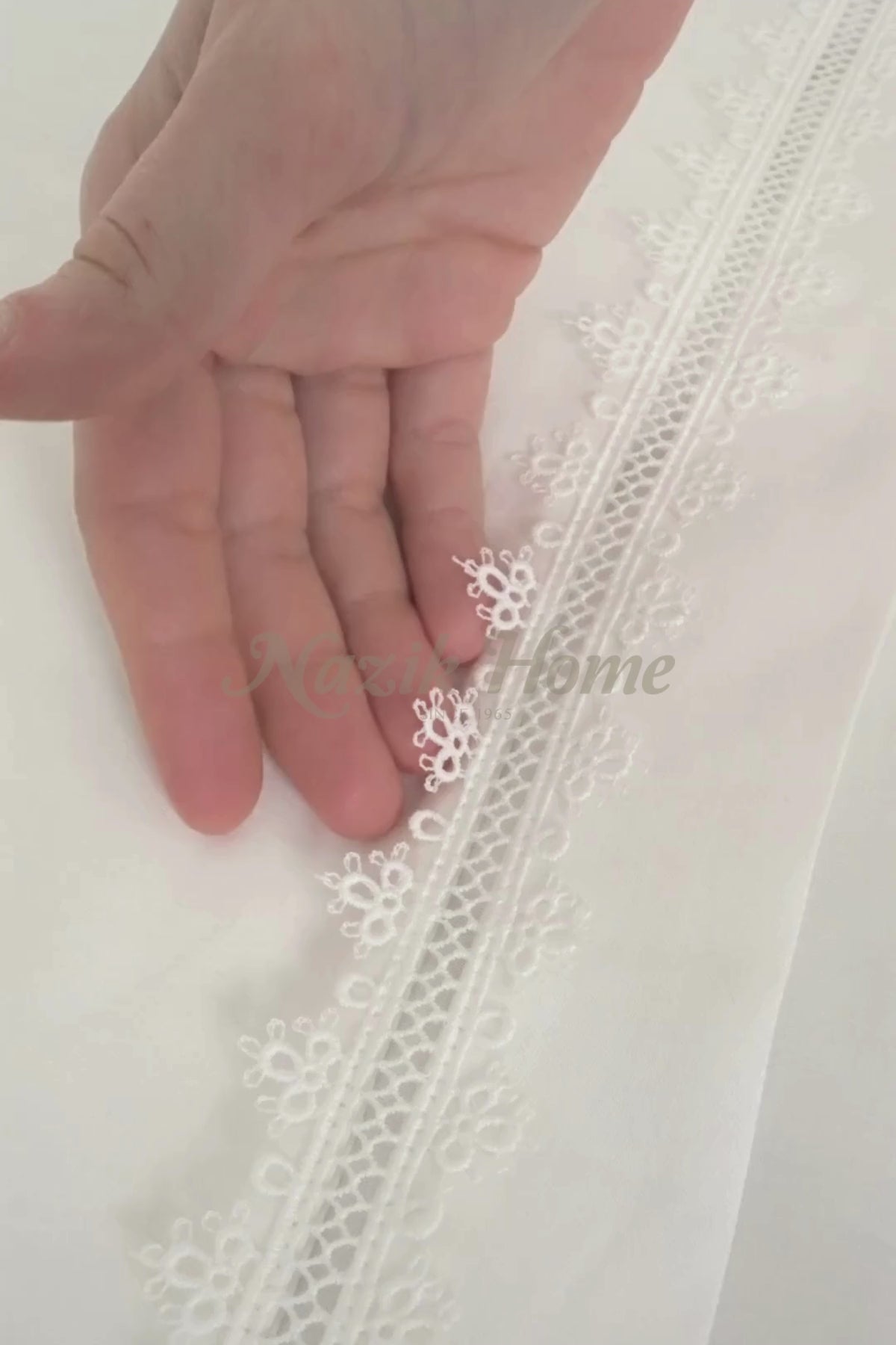 Sena Bebek İşlemeli Pamuk Saten 4 Parça Nevresim Takımı