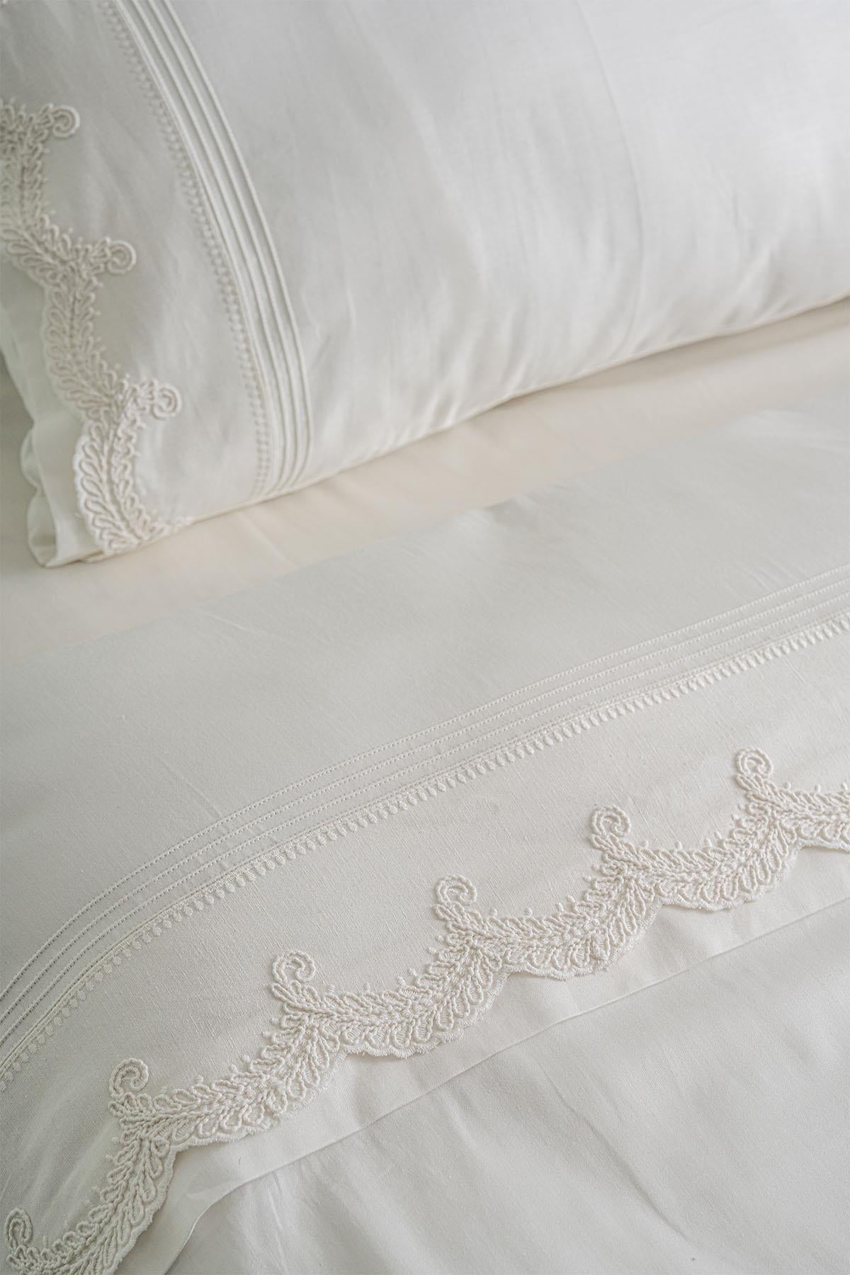 Ramos Nakış İşlemeli Pamuk Saten Çift Kişilik 6 Parça Nevresim Takımı