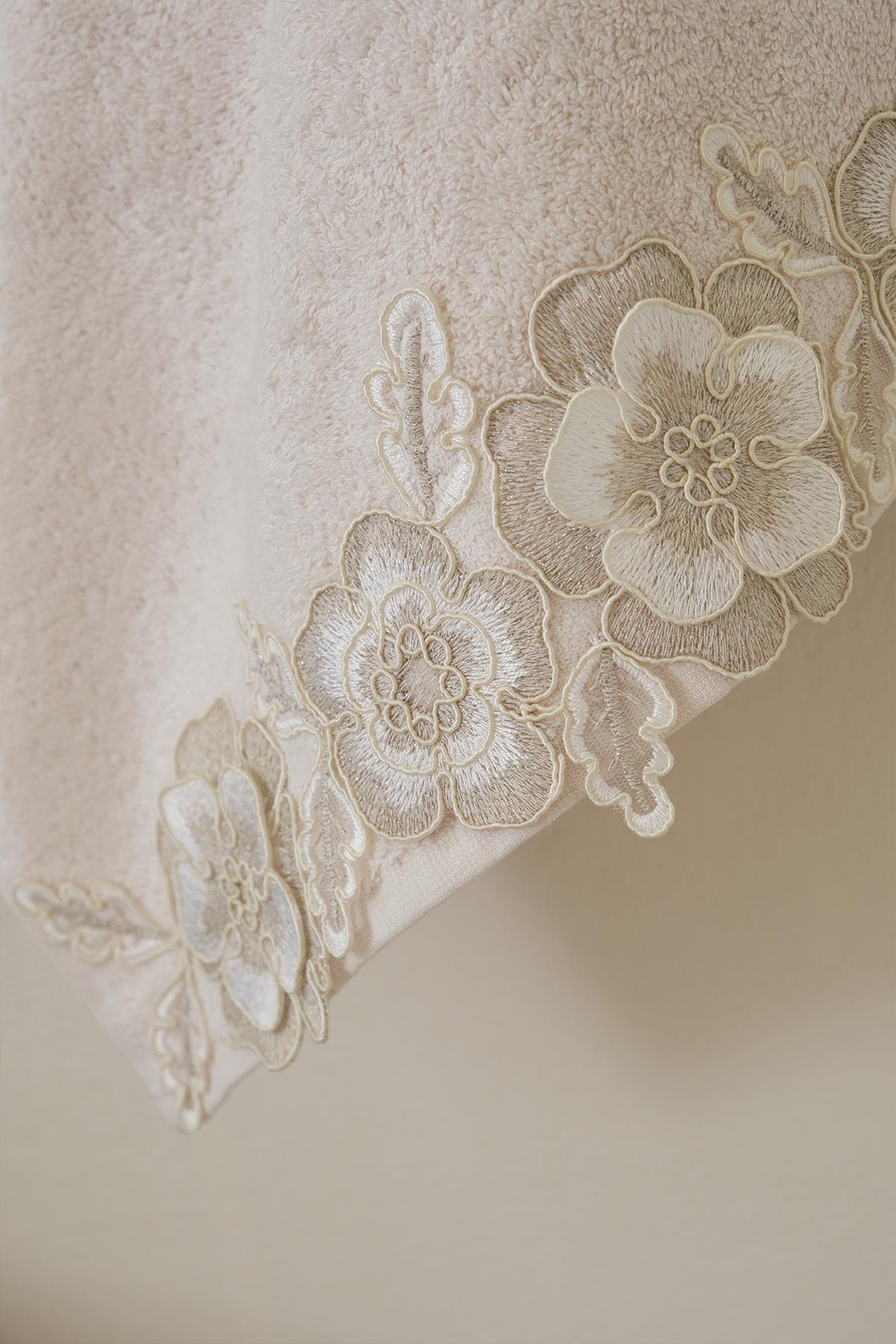 Sedef Çiçek Dantelli Banyo Havlusu (90 x 150 cm) - Nazik Home - Yuvama Değer!