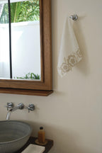 Sedef Çiçek Dantelli Banyo Havlusu (90 x 150 cm) - Nazik Home - Yuvama Değer!