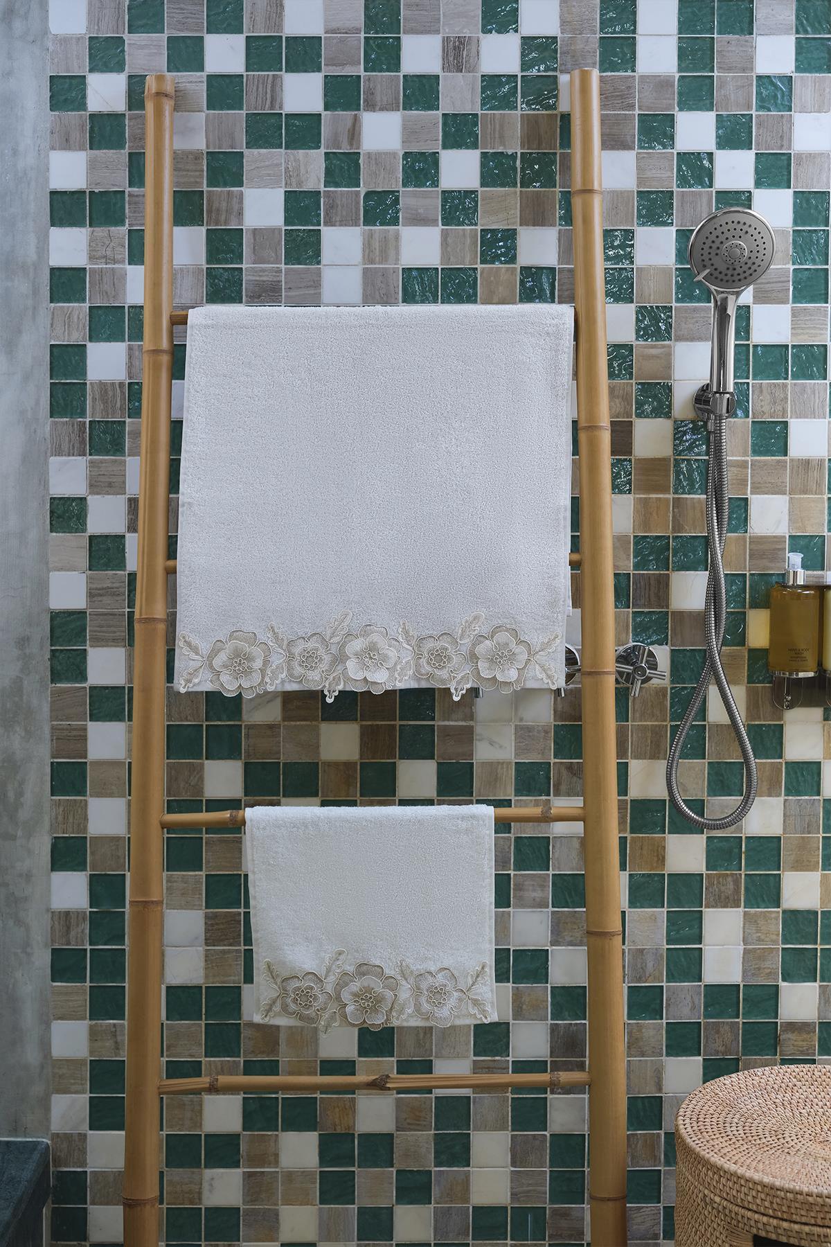 Sedef Çiçek Dantelli Banyo Havlusu (90 x 150 cm) - Nazik Home - Yuvama Değer!