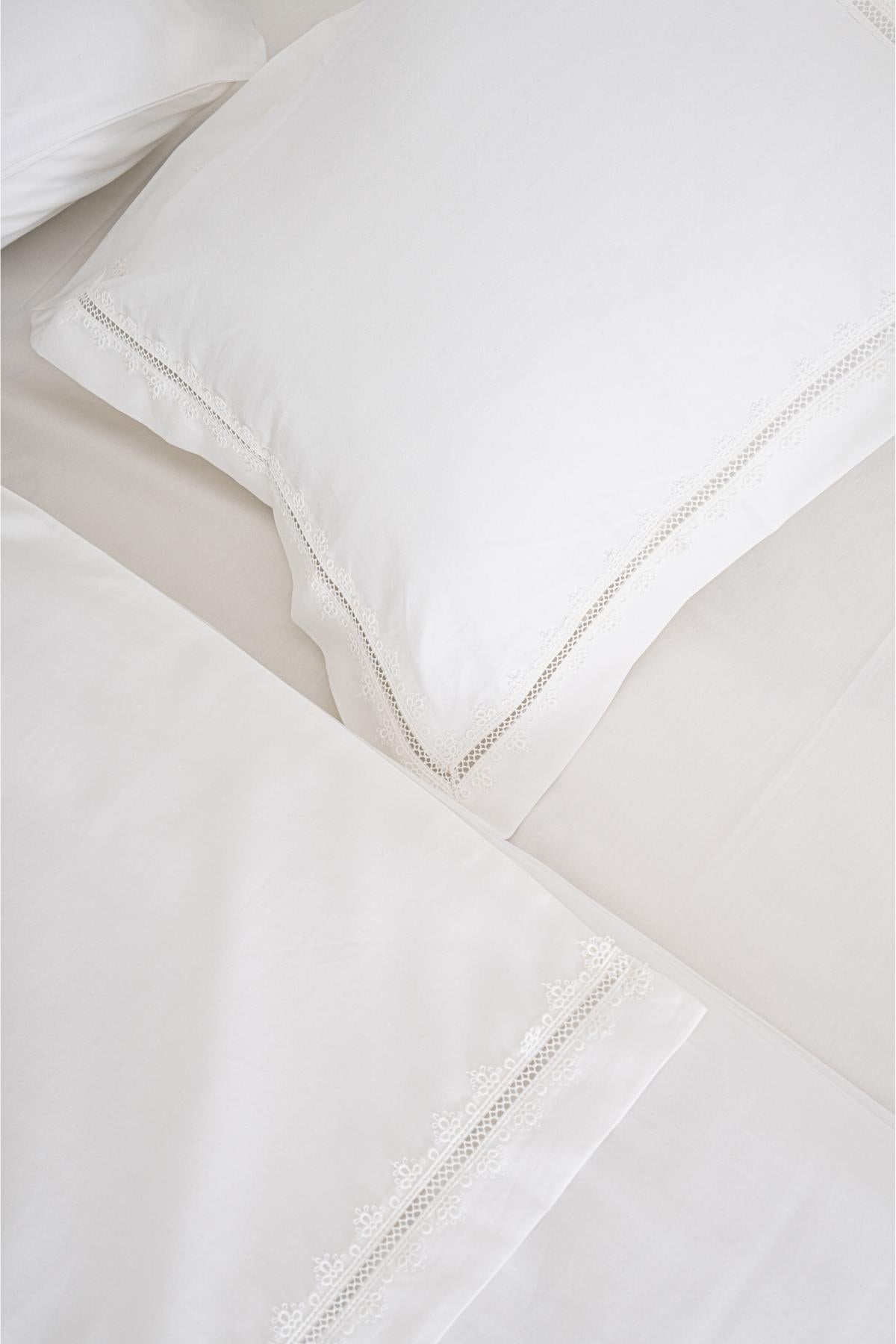 Sena Bebek İşlemeli Pamuk Saten 4 Parça Nevresim Takımı