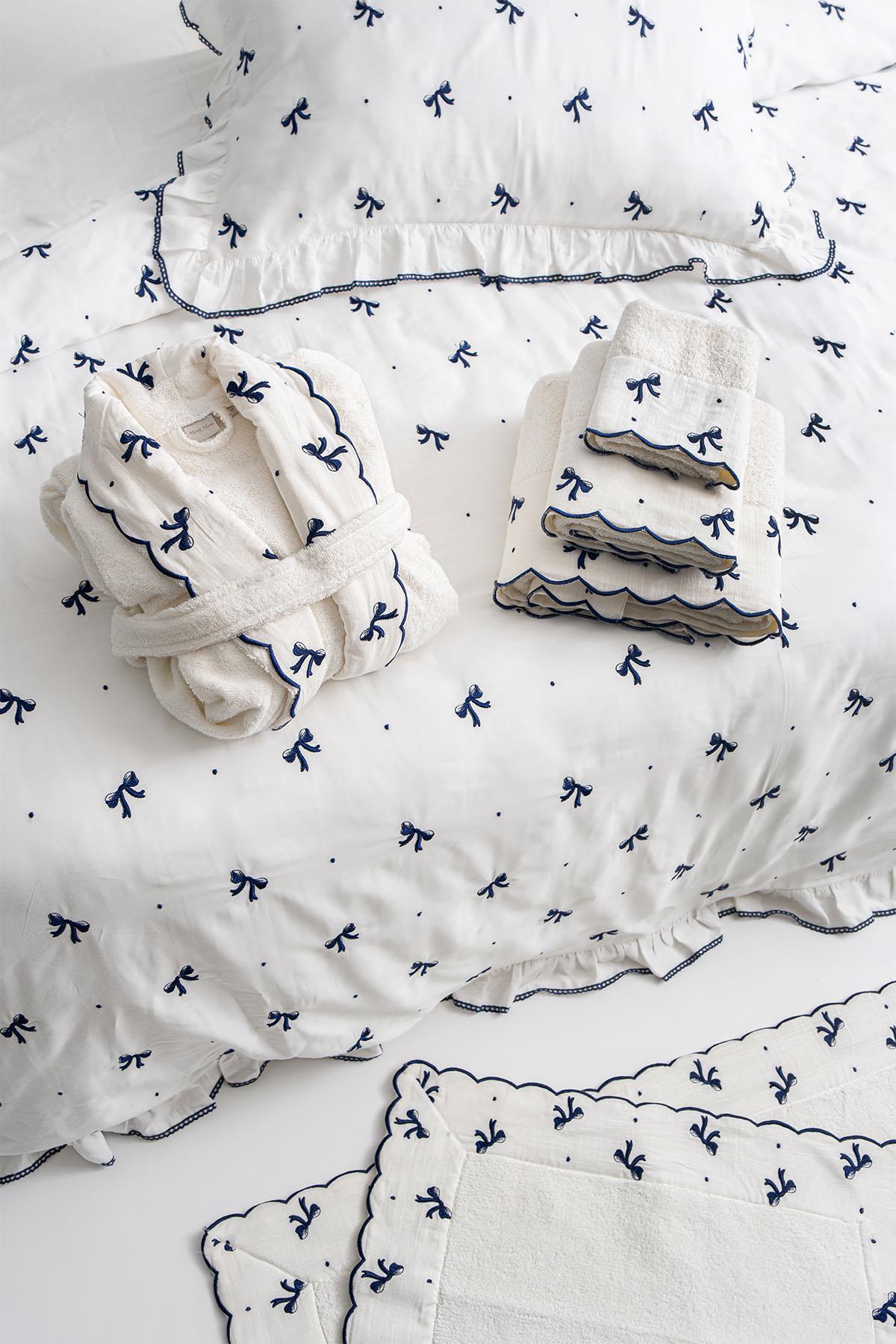 Serena Fiyonk Nakışlı Pamuk Saten King Size 6 Parça Nevresim Takımı