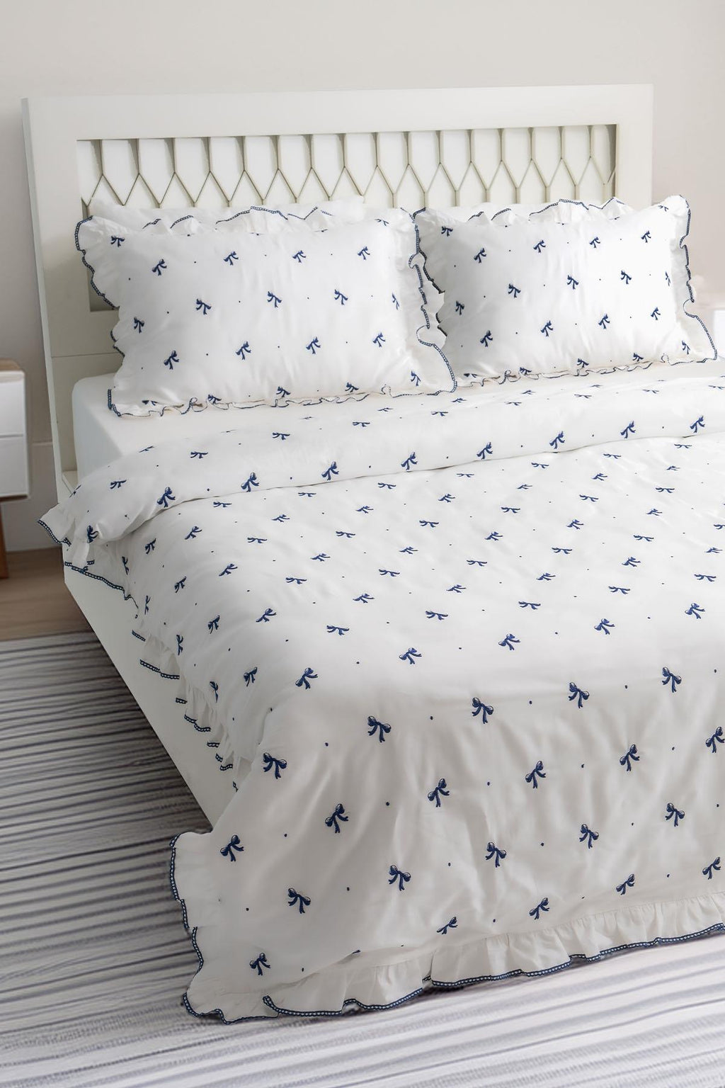 Serena Fiyonk Nakışlı Pamuk Saten Çift Kişilik 6 Parça Nevresim Takımı