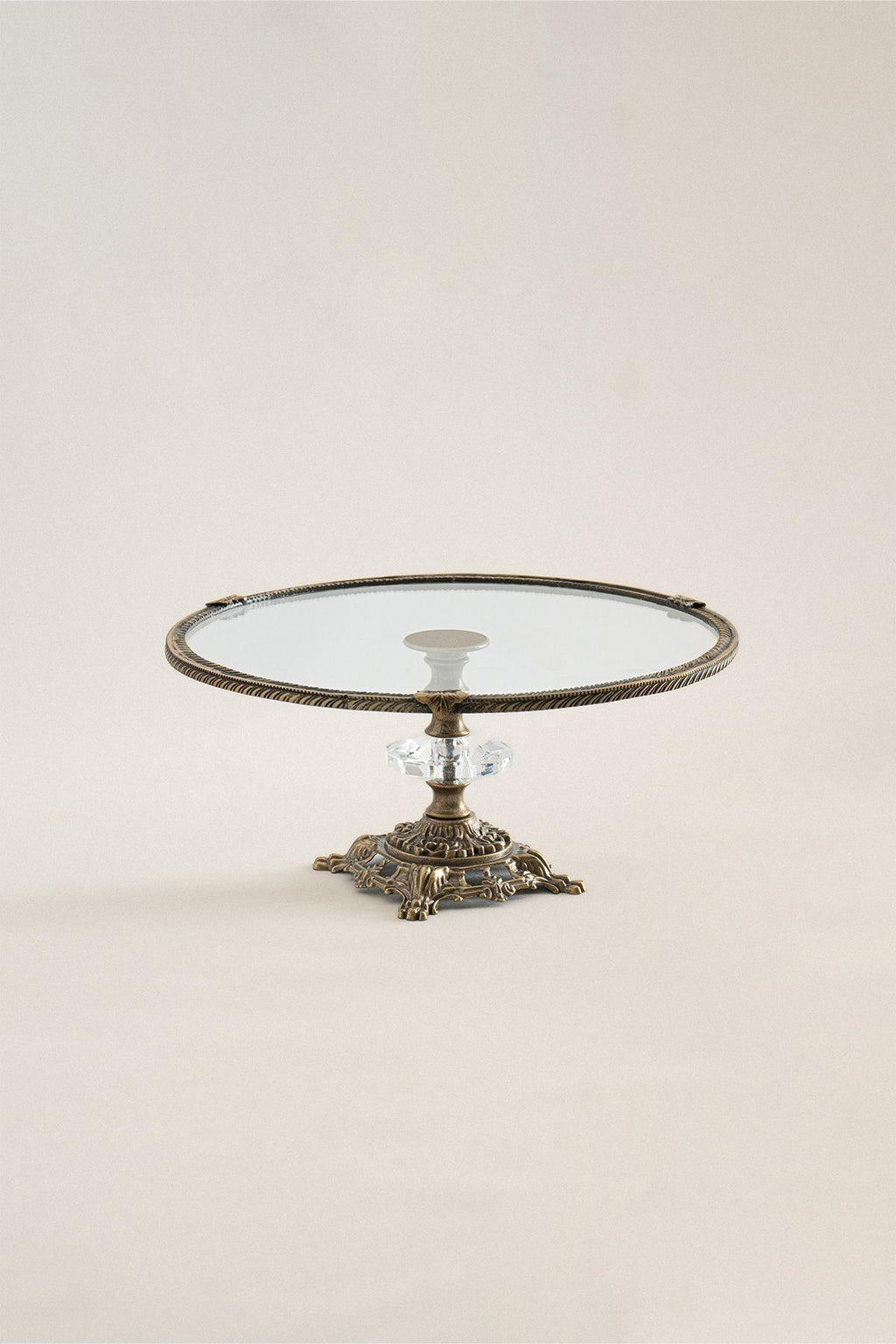 Sierra Eskitme Detaylı Ayaklı Sunumluk Yuvarlak (25 cm) - Nazik Home - Yuvama Değer!