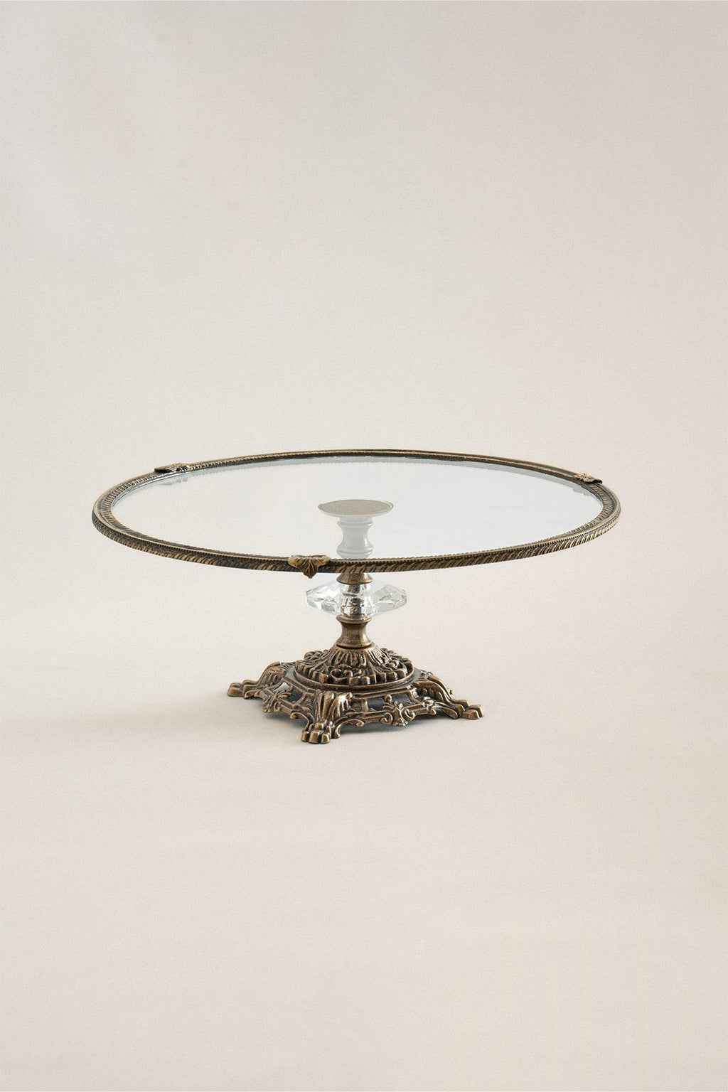 Sierra Eskitme Detaylı Ayaklı Sunumluk Yuvarlak (29 cm) - Nazik Home - Yuvama Değer!