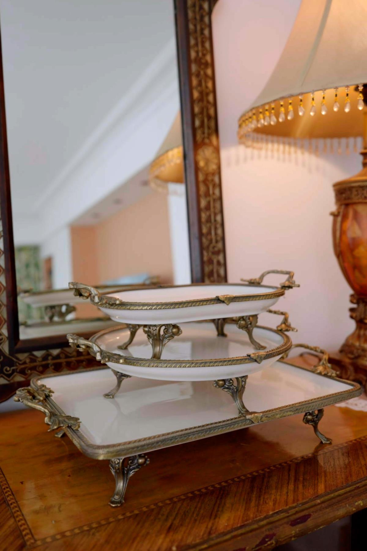 Sierra Eskitme Detaylı Kulplu Porselen Sunumluk Oval (25 x 15 cm) - Nazik Home - Yuvama Değer!