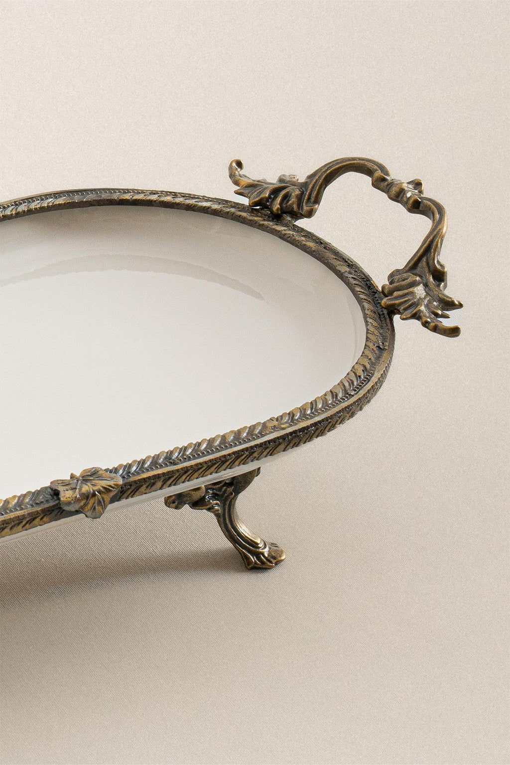 Sierra Eskitme Detaylı Kulplu Porselen Sunumluk Oval (30 x 16 cm) - Nazik Home - Yuvama Değer!