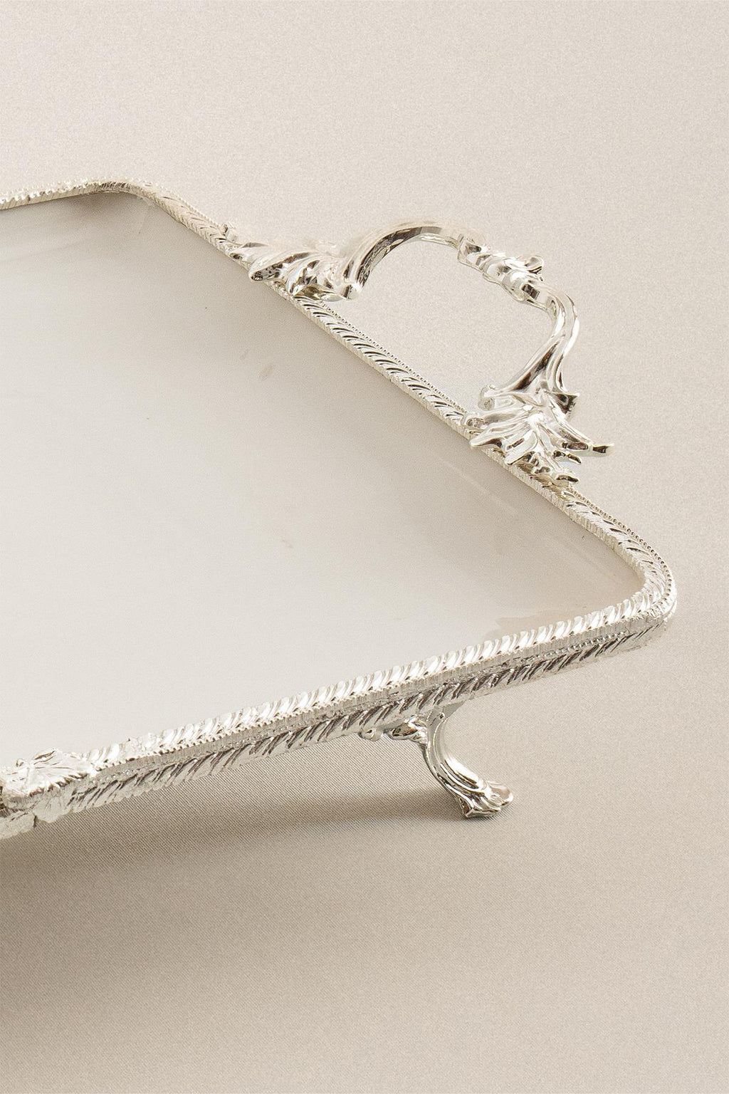 Sierra Gümüş Detaylı Kulplu Porselen Sunumluk Dikdörtgen (35 x 26 cm) - Nazik Home - Yuvama Değer!