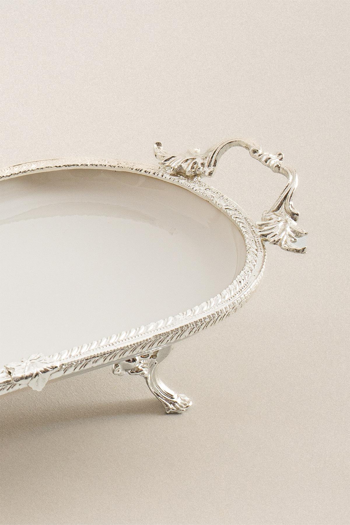 Sierra Gümüş Detaylı Kulplu Porselen Sunumluk Oval (30 x 16 cm) - Nazik Home - Yuvama Değer!