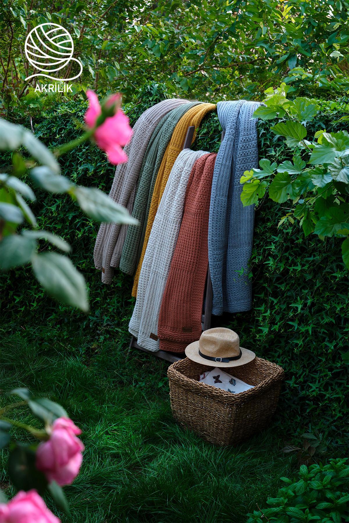 Simla Örgü TV Battaniyesi (130 x 150 cm) - Nazik Home - Yuvama Değer!