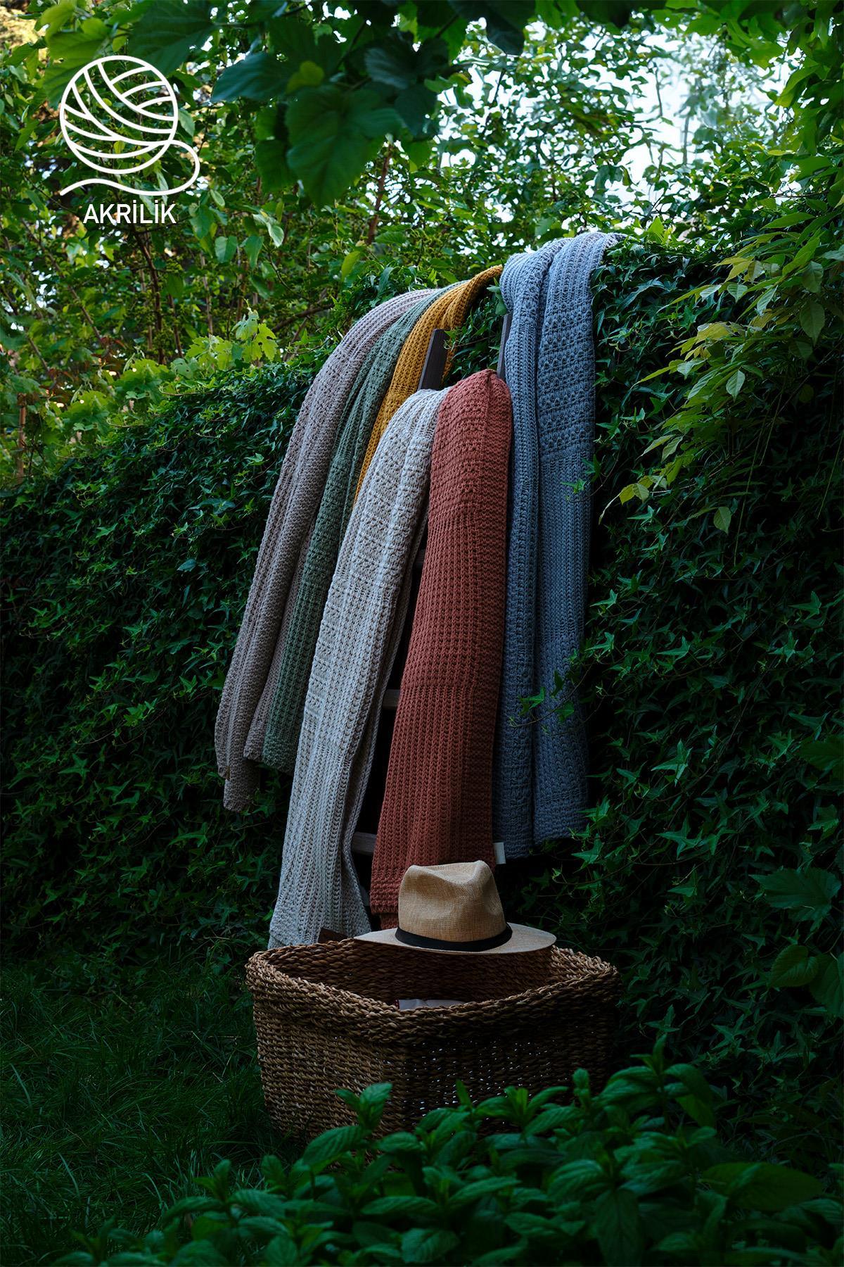 Simla Örgü TV Battaniyesi (130 x 150 cm) - Nazik Home - Yuvama Değer!