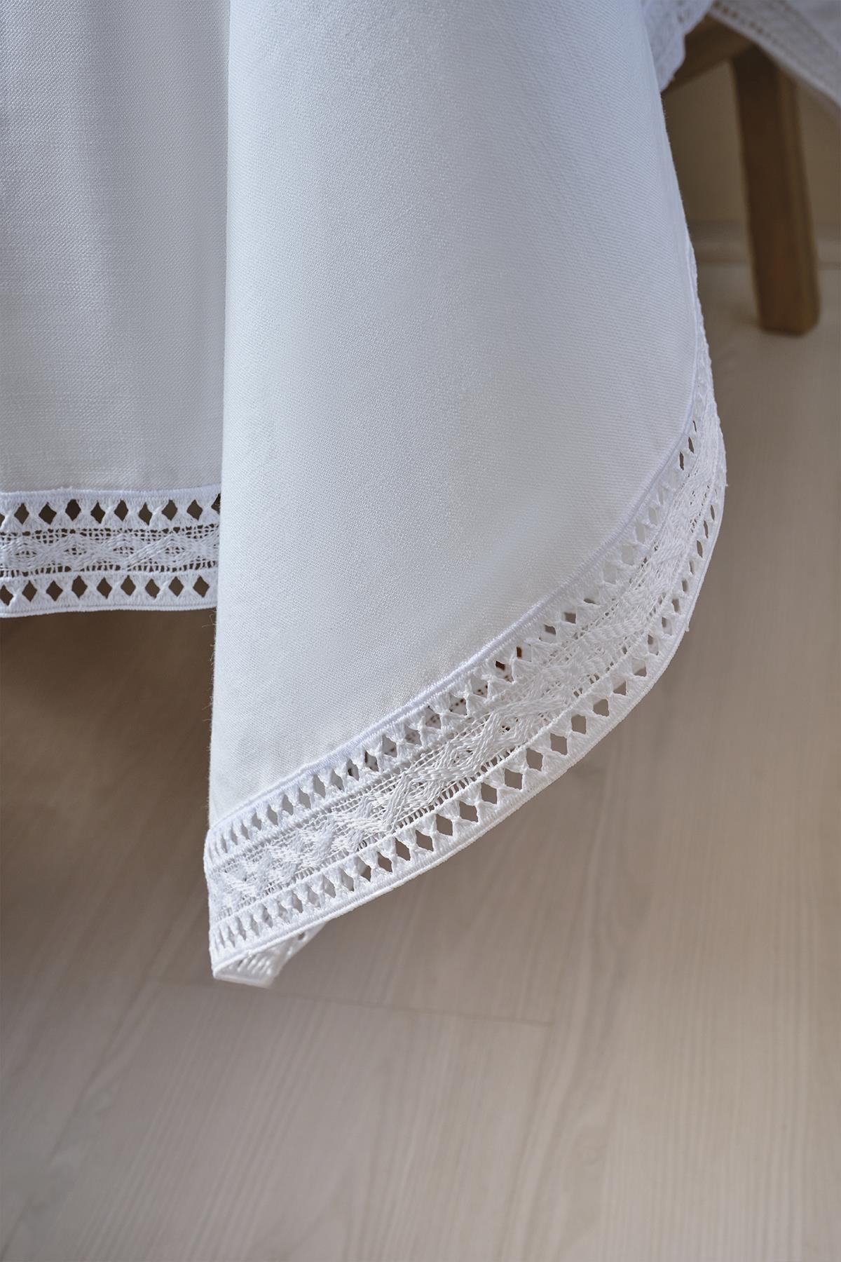 Strada Nakışlı Leke Tutmaz Masa Örtüsü (160 x 260 cm) - Nazik Home - Yuvama Değer!