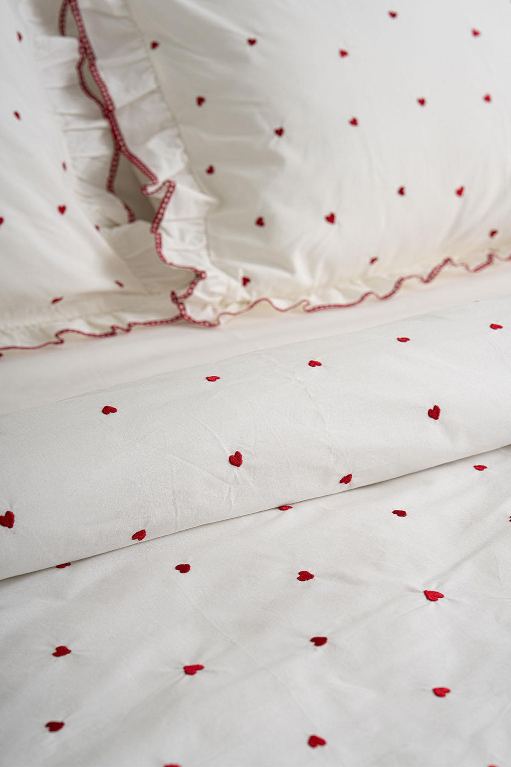 Tiamo %100 Pamuk Çift Kişilik Kalpli 4 Parça Nevresim Takımı