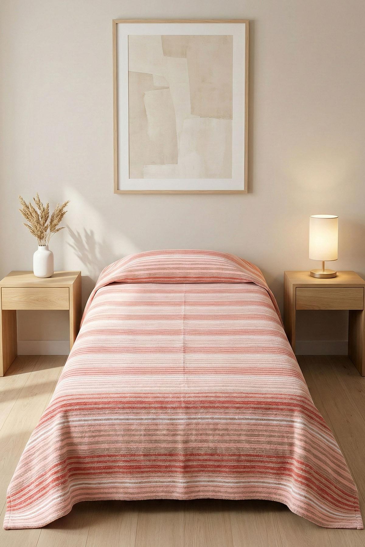 Trend Çizgili Tek Kişilik Battaniye (150 x 200 cm)