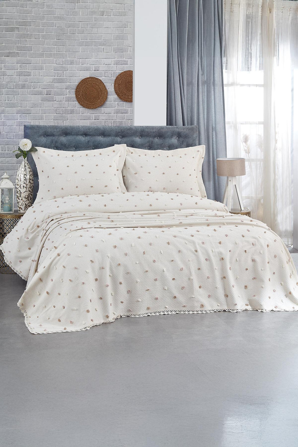 Venüs Ponponlu Pamuklu Çift Kişilik Yatak Örtüsü