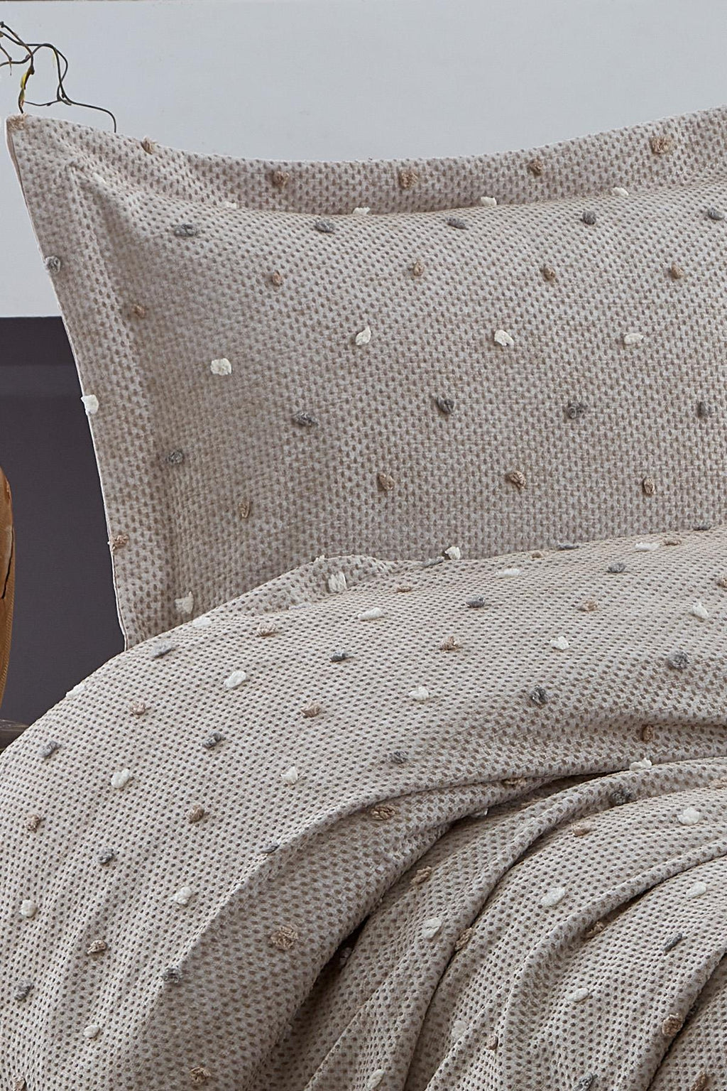 Venüs Ponponlu Pamuklu Çift Kişilik Yatak Örtüsü