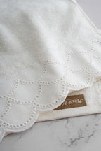 Verona İşlemeli Yüz Havlusu (50 x 90 cm)