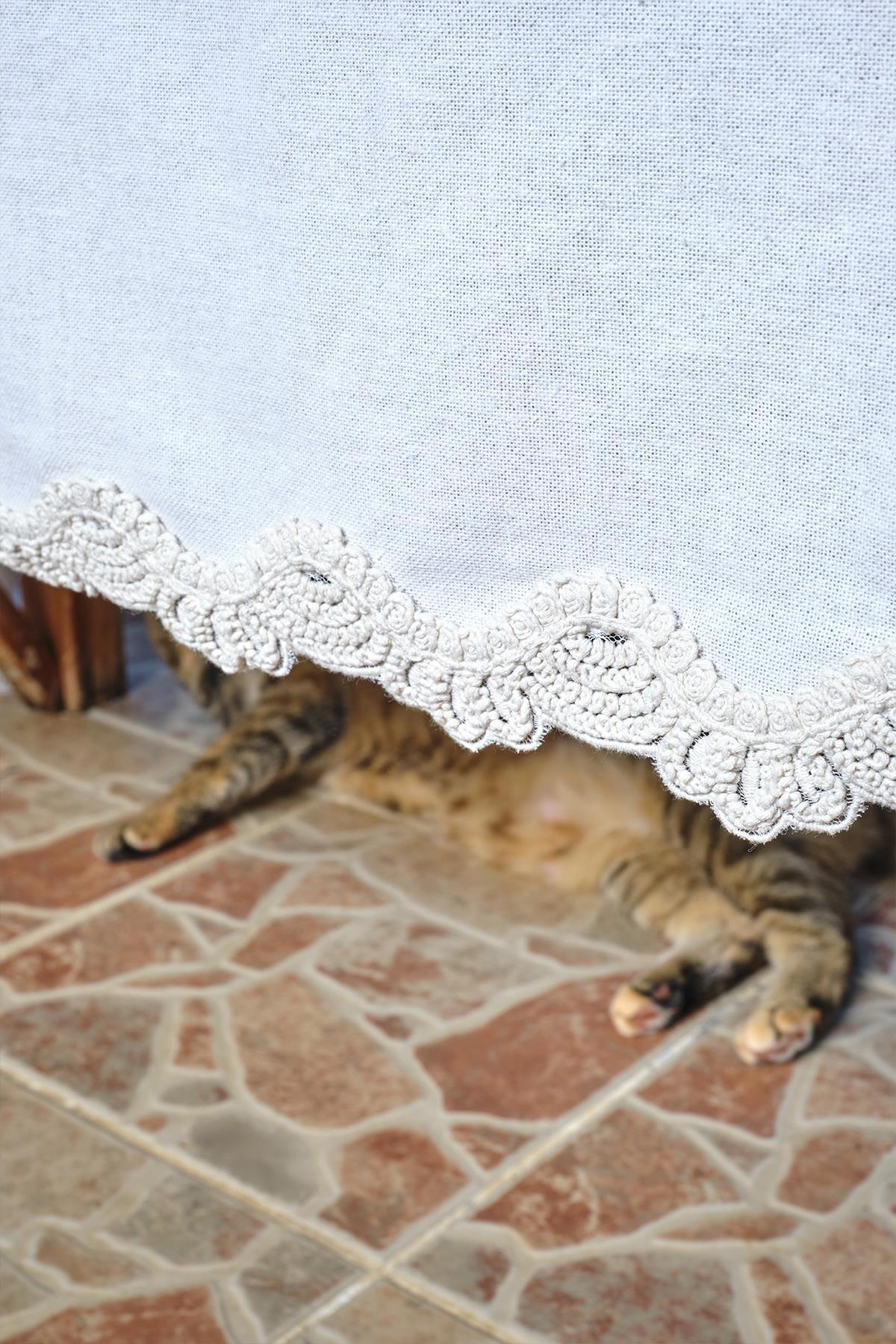 Vole Runner'lı Masa Örtüsü (150 x 250 cm) - Nazik Home - Yuvama Değer!