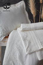 Yakut İşlemeli Çift Kişilik 7 Parça Nevresim + Pike Set - Nazik Home - Yuvama Değer!