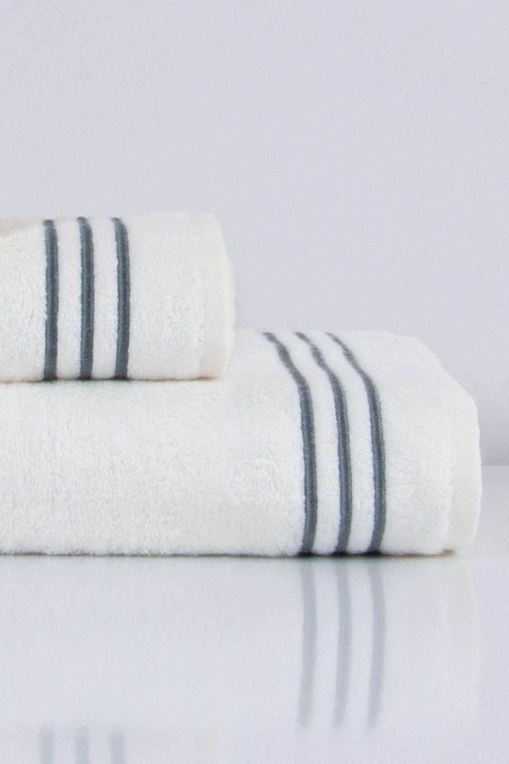 Zen Çizgi Nakışlı Banyo Havlusu (90 x 150 cm) - Nazik Home - Yuvama Değer!